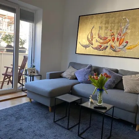Luxury And Spacious Flat Near To Kadewe
